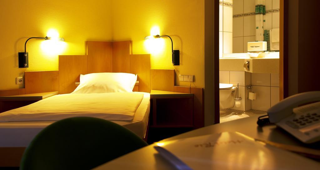Hotel Rio Karlsruhe Habitación foto