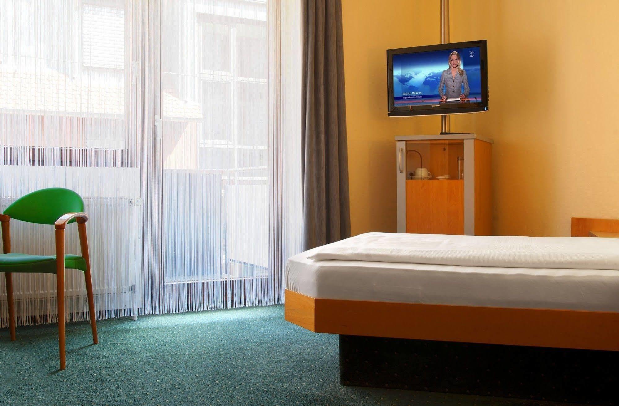 Hotel Rio Karlsruhe Exterior foto